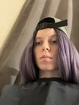 Snapshot of RinaMood chatting on 02/06/25, 11:32 RinaMood online show from 02/06/25, 11:32