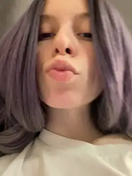 Snapshot of RinaMood chatting on 02/25/25, 12:24 RinaMood online show from 02/25/25, 12:24