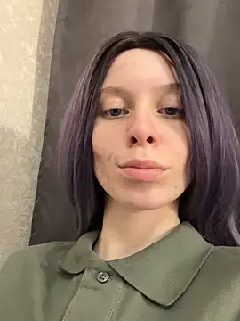 Snapshot of RinaMood chatting on 03/06/25, 02:40 RinaMood online show from 03/06/25, 02:40