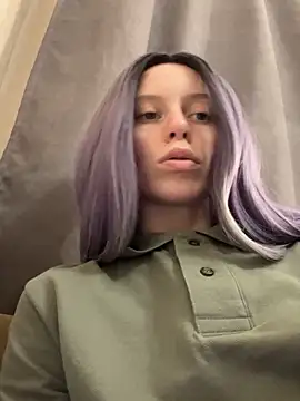 Snapshot of RinaMood chatting on 03/08/25, 12:09 RinaMood online show from 03/08/25, 12:09