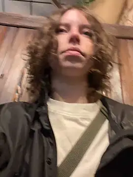 Snapshot of RinaMood chatting on 09/23/25, 05:32 RinaMood online show from 09/23/25, 05:32