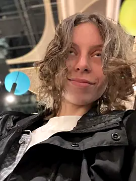 Snapshot of RinaMood chatting on 09/25/25, 04:27 RinaMood online show from 09/25/25, 04:27