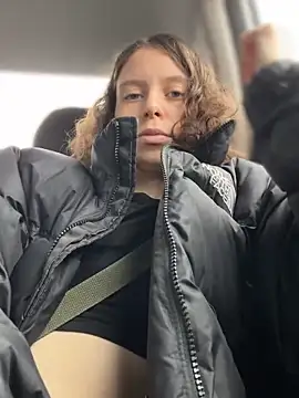 Snapshot of RinaMood chatting on 10/29/25, 06:04 RinaMood online show from 10/29/25, 06:04