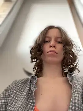 Snapshot of RinaMood chatting on 11/09/25, 04:44 RinaMood online show from 11/09/25, 04:44