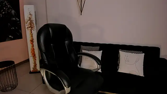 Snapshot of CharlotteCox_ chatting on 01/30/25, 11:55 CharlotteCox online show from 01/30/25, 11:55
