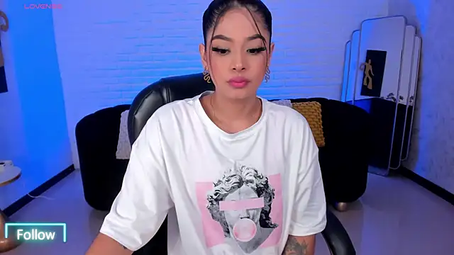 Snapshot of AlyssaDean chatting on 02/02/25, 11:51 AlyssaDean online show from 02/02/25, 11:51