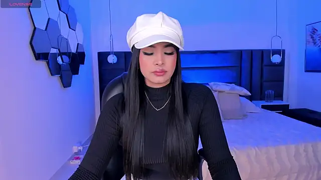Snapshot of AlyssaDean chatting on 02/08/25, 11:55 AlyssaDean online show from 02/08/25, 11:55