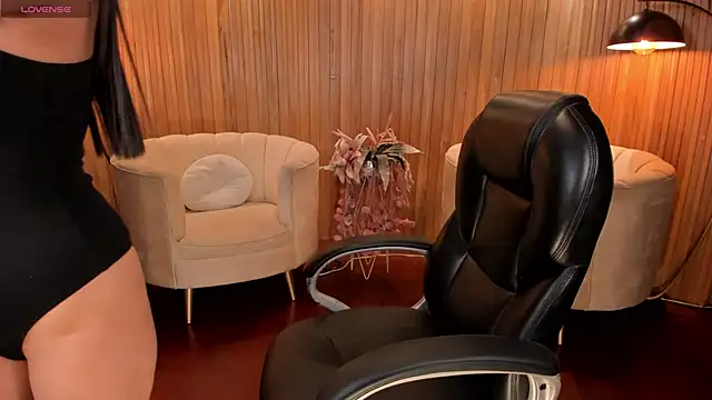Snapshot of AlyssaDean chatting on 10/15/25, 11:21 AlyssaDean online show from 10/15/25, 11:21
