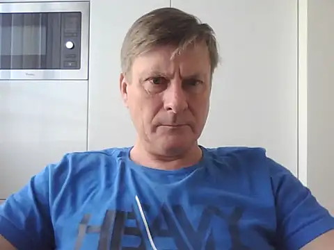 johnnym1 online show from 02/24/25, 08:06