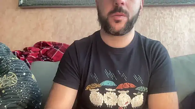 Snapshot of RedDante89 chatting on 01/06/25, 10:46 RedDante89 online show from 01/06/25, 10:46