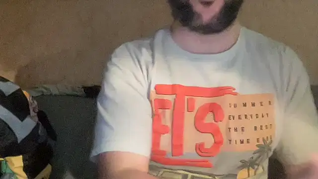 Snapshot of RedDante89 chatting on 02/14/25, 08:10 RedDante89 online show from 02/14/25, 08:10