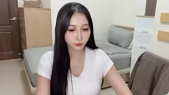 yu5888 online show from 09/12/25, 10:26