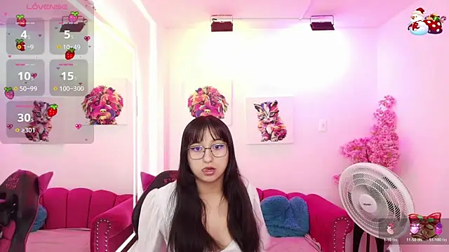 Miss dolly  online show from 11/21/25, 12:37