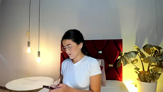 LeaahCarter online show from 10/17/25, 05:59