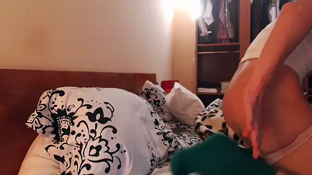 LovelyAndraGirl online show from 01/12/25, 02:52