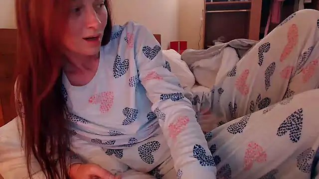 LovelyAndraGirl online show from 02/11/25, 11:43