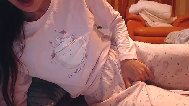 LovelyAndraGirl online show from 10/29/25, 09:16