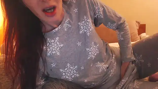 LovelyAndraGirl online show from 02/04/26, 02:45