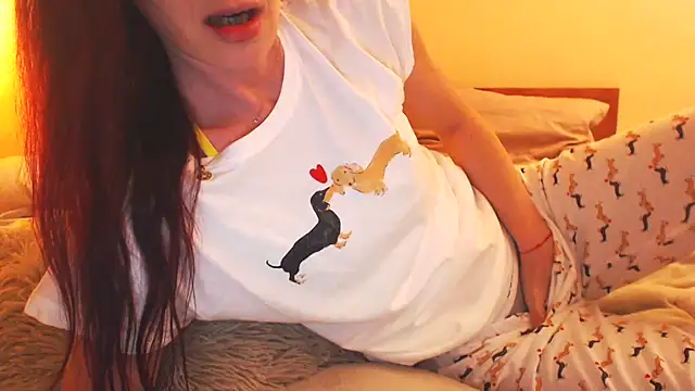 LovelyAndraGirl online show from 02/07/26, 06:44