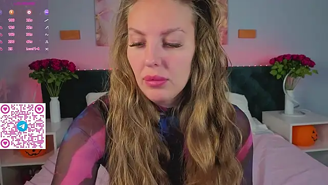 Snapshot of Kelly_Hardy chatting on 11/09/25, 01:15 Kelly Hardy online show from 11/09/25, 01:15