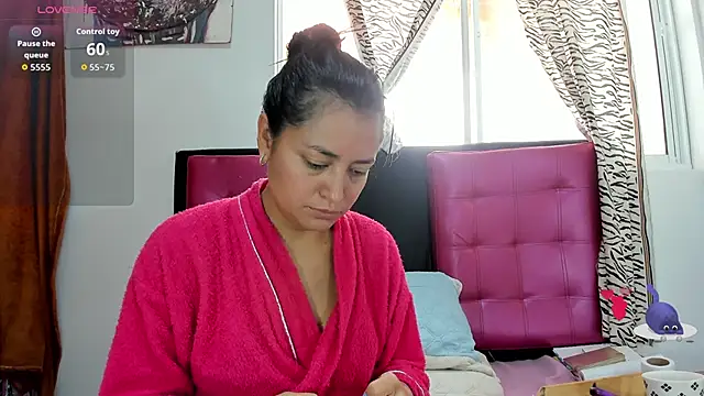 AlanaLars online show from 02/17/26, 02:02