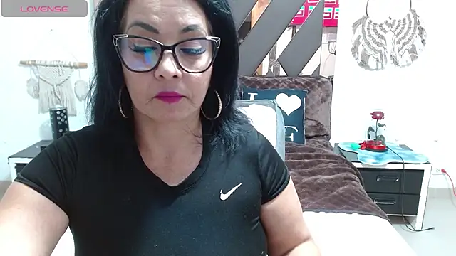 lindaesmeralda online show from 02/05/25, 08:25