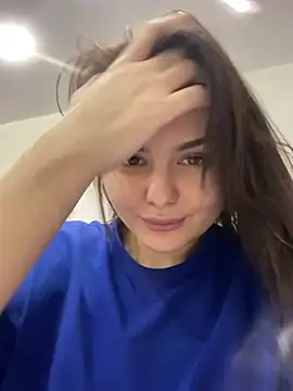 Snapshot of NikaMur chatting on 12/28/24, 11:48 NikaMur online show from 12/28/24, 11:48