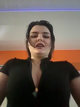 Snapshot of NikaMur chatting on 01/13/25, 10:14 NikaMur online show from 01/13/25, 10:14