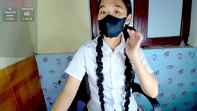   Saphia   online show from 10/15/25, 03:34