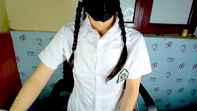   Saphia   online show from 11/12/25, 03:45