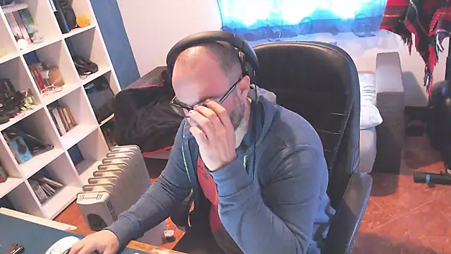 ravingr4d4 online show from 03/06/25, 09:14