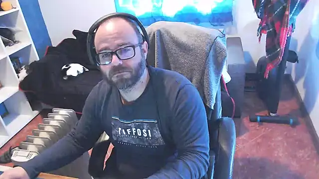 ravingr4d4 online show from 03/20/25, 12:11