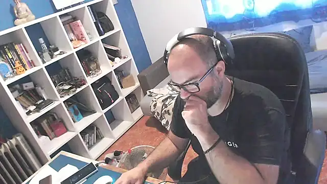 ravingr4d4 online show from 09/22/25, 08:16