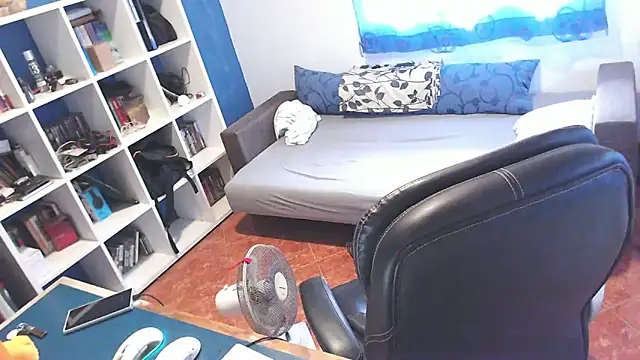 ravingr4d4 online show from 10/03/25, 10:34