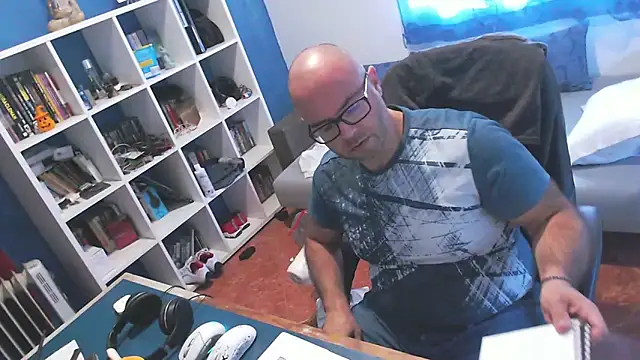 ravingr4d4 online show from 10/09/25, 10:35