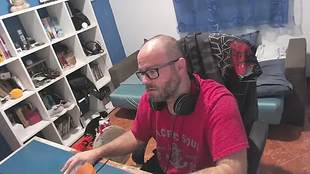 ravingr4d4 online show from 10/22/25, 10:42