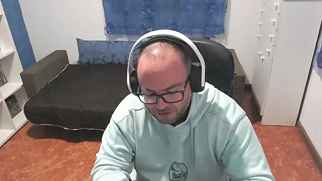 ravingr4d4 online show from 11/09/25, 09:24