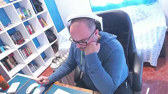 ravingr4d4 online show from 02/08/26, 01:47