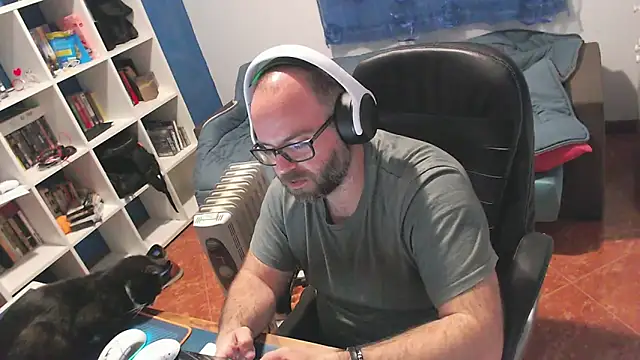 ravingr4d4 online show from 03/25/26, 09:32