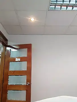 Snapshot of Daniela77771 chatting on 02/04/25, 02:32 Daniela77771 online show from 02/04/25, 02:32