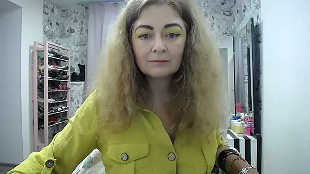 Snapshot of Helen1974 chatting on 07/14/26, 02:05 Helen1974 online show from 07/14/26, 02:05