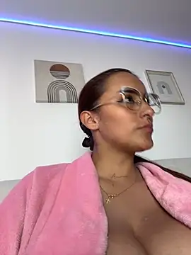 Seized lust online show from 11/15/25, 07:21