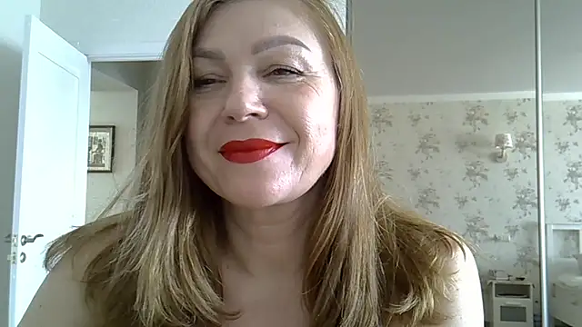Snapshot of Alexandra-Rosee chatting on 02/22/26, 06:35 Alexandra-Rosee online show from 02/22/26, 06:35