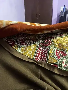 Snapshot of delhiboyz1 chatting on 12/29/24, 05:33 delhiboyz1 online show from 12/29/24, 05:33