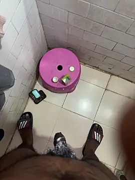 Snapshot of delhiboyz1 chatting on 02/09/25, 11:04 delhiboyz1 online show from 02/09/25, 11:04