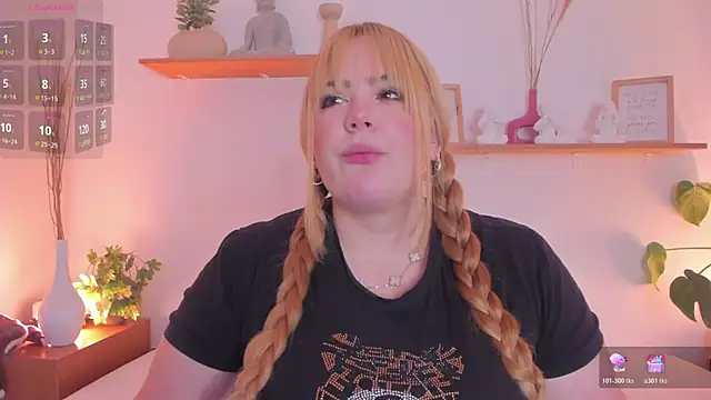 sophiarossee  online show from 05/09/26, 03:39