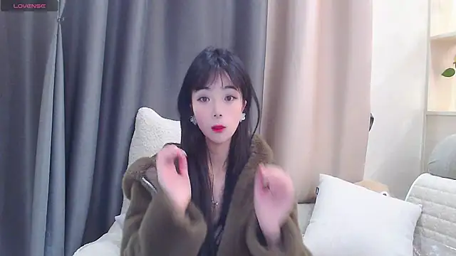 Snapshot of Duludulu_007 chatting on 02/08/25, 05:51 Duludulu 007 online show from 02/08/25, 05:51