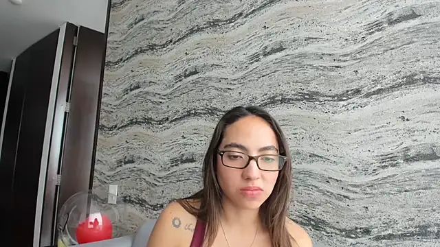 Sophi  a online show from 10/14/25, 07:03