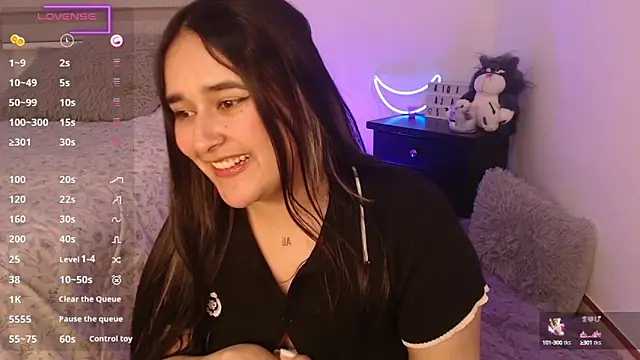 Snapshot of Megan_FE chatting on 12/04/24, 04:43 Megan FE online show from 12/04/24, 04:43