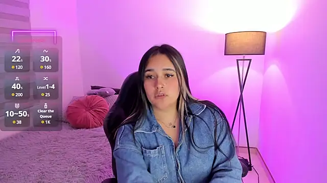 Snapshot of Megan_FE chatting on 01/10/25, 12:38 Megan FE online show from 01/10/25, 12:38